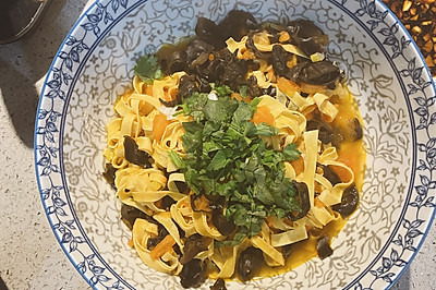 低脂饱腹｜西红柿木耳豆腐丝
