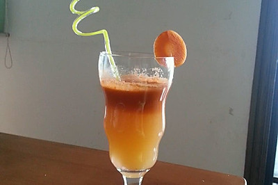 夏日清凉果汁——胡萝卜雪梨汁