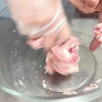 #味达美星厨X小厨中秋团圆宴#多汁鲜甜，加拿大北极虾烧麦的做法图解5