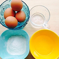 -小黄人蛋糕卷#东菱魔法云面包机#的做法图解1