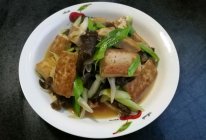 黑木耳炒豆腐#单挑夏天#的做法