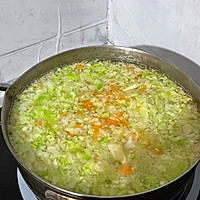包菜馅调制的做法图解2