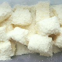 椰蓉牛奶小方块的做法图解7