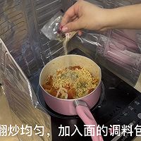 超好吃的丘比撒拉酱炒面的做法图解13