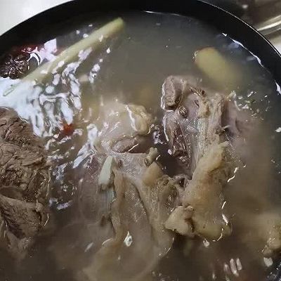 兰州牛肉拉面和白切牛肉