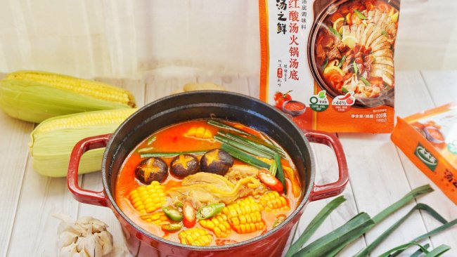 红酸汤鸡腿煲的做法