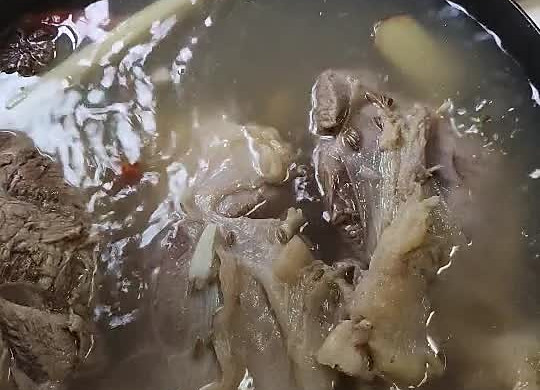 兰州牛肉拉面和白切牛肉