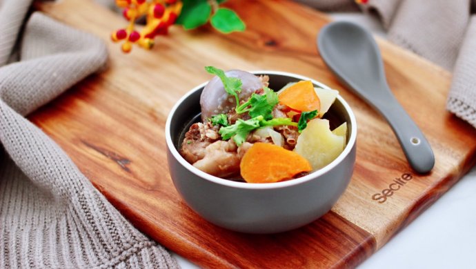 筒骨土豆汤