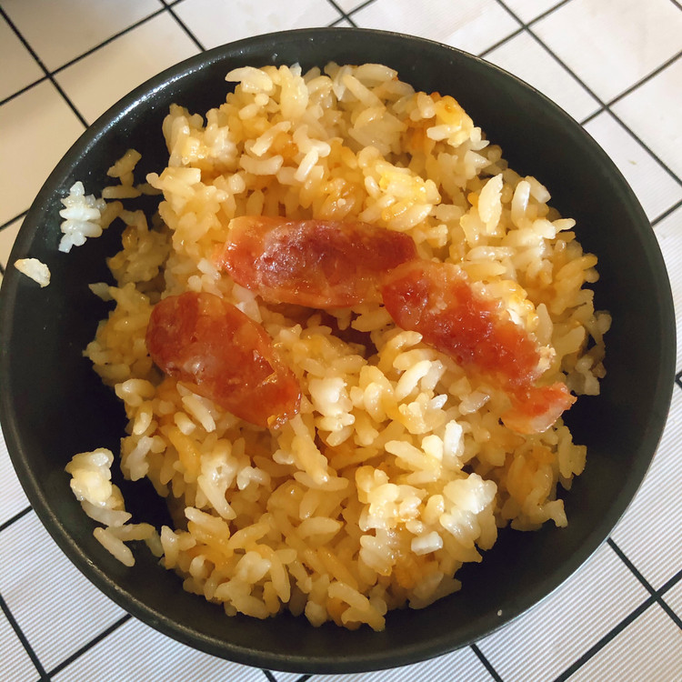 电饭煲腊味饭的做法