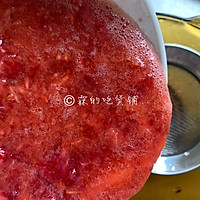 粉粉的少女心 椰丝草莓小方的做法图解3