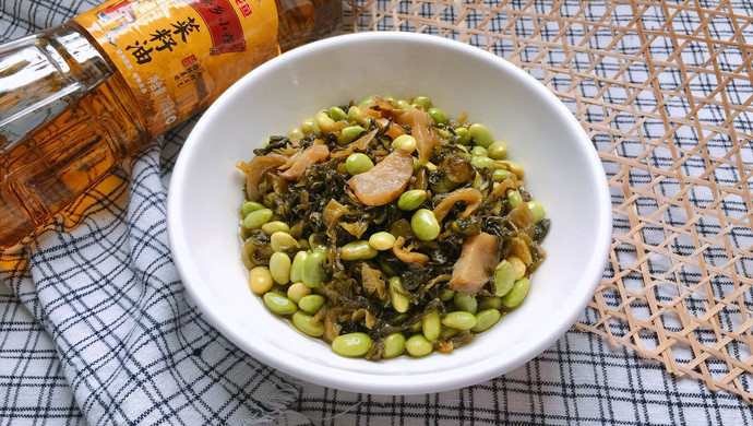 咸菜蒸毛豆
