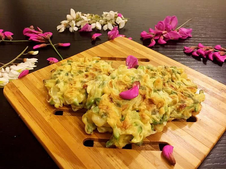 槐花饼的做法