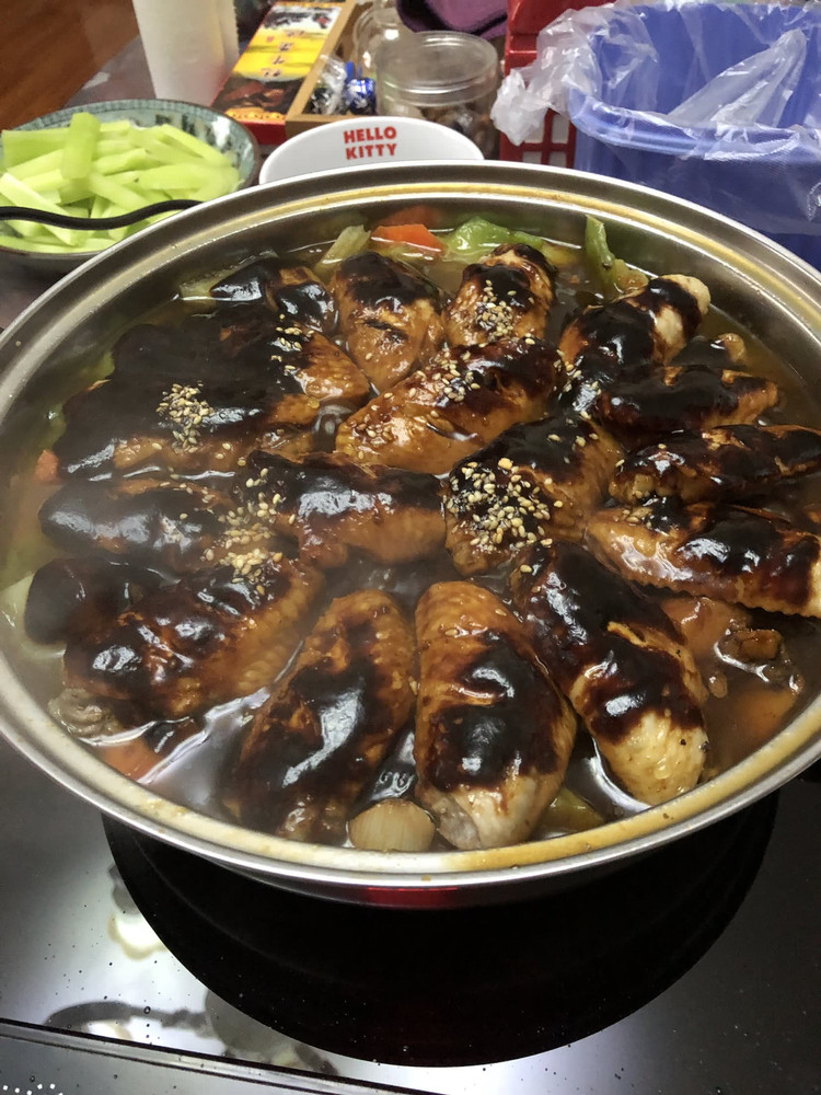 三汁焖锅肥牛鸡翅锅的做法
