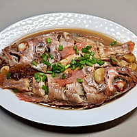 #夏日多巴胺饮品#家常烧加拿大红鱼的做法图解7