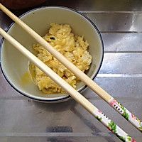 白菜鸡蛋炒米饭的做法图解2