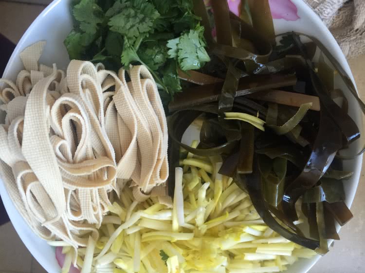 羊肉烩面的做法图解1