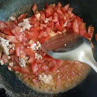 西红柿鸡蛋肉汤面的做法图解6