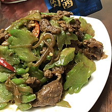 #烤究美味 灵魂就酱#酱香牛肉炒苦瓜