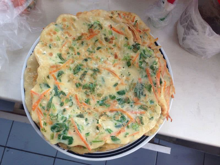 胡萝卜菠菜煎饼的做法