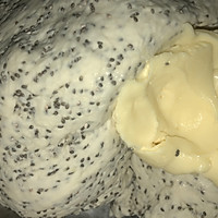 不用出膜却敲好吃的奇亚籽贝果面包（超详尽整形图文）的做法图解5