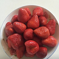草莓酸奶思暮雪的做法图解2