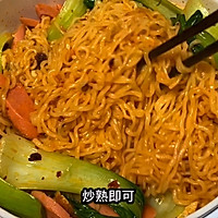 #巨下饭的家常菜#网红炒方便面的做法图解10