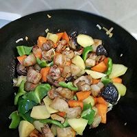 五花肉焖饭的做法图解4