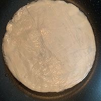 #2021创意料理组——创意“食”光#鸡蛋番茄火腿手抓饼的做法图解2