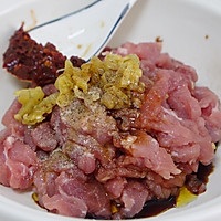青椒炒肉丝的做法图解1
