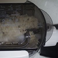茄汁青口贝炒通心粉的做法图解1