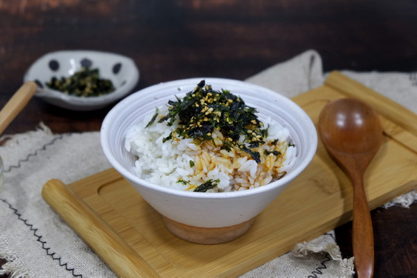 芥味芝麻海苔拌饭