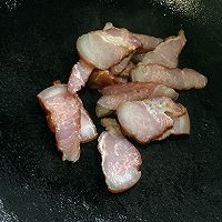 蚝油腊肉炒冬笋，鲜味熏味不冲突的做法图解5