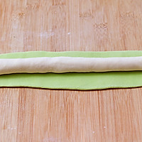 #换着花样吃早餐#槐花扇贝肉丁翡翠饺子的做法图解12
