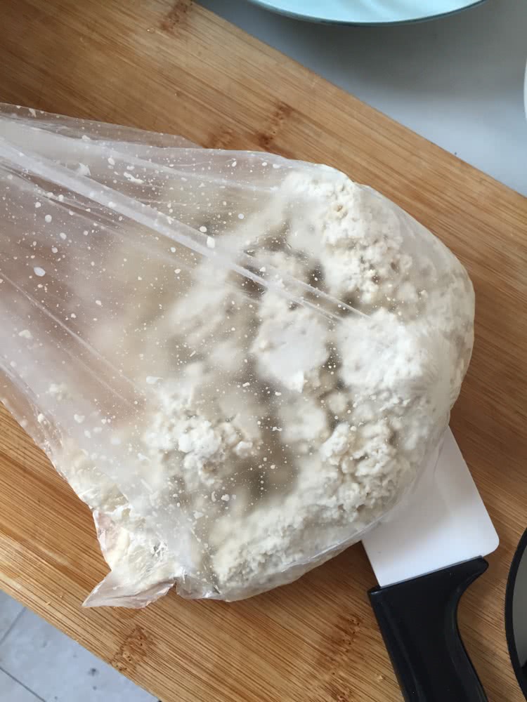 香菇鸡肉豆腐丸子的做法图解2