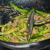 芥兰炒牛肉的做法图解12