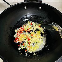 梭子蟹炒年糕的做法图解4