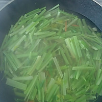 芹菜花生米拌腐竹的做法图解9