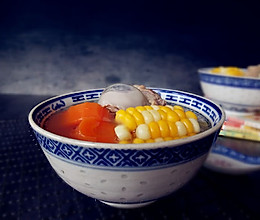 玉米胡萝卜猪骨汤的做法