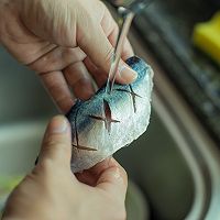 一份简单的香煎鲭鱼的做法图解15