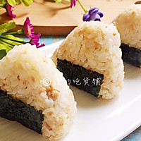 #炎夏消暑就吃「它」#日式金枪鱼饭团的做法图解9
