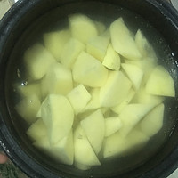 土豆烧鸡的做法图解3