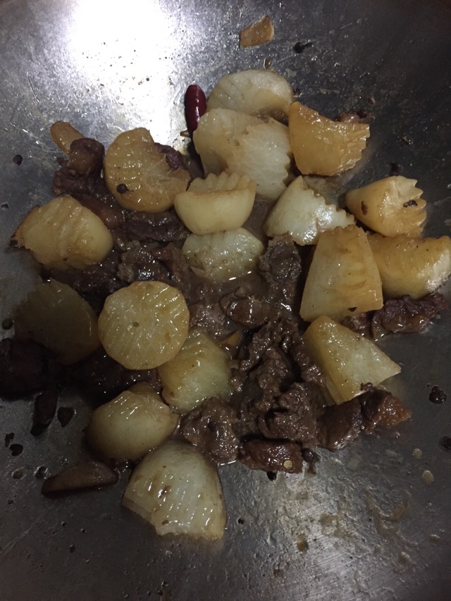白萝卜牛腩的做法图解8