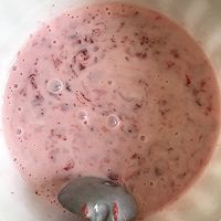 自制草莓酸奶雪糕的做法图解6