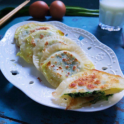 巧用饺子皮，韭蛋灌饼