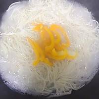 浓汤宝鸡蛋面-营养又简单的做法图解5