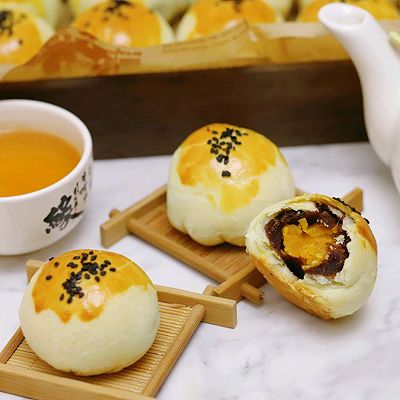 蛋黄酥