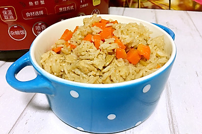 胡萝卜肉丁焖饭