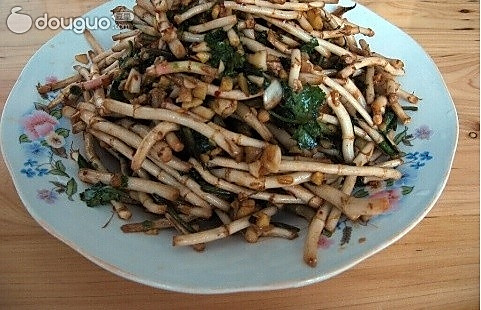 风味黔菜——凉拌折耳根