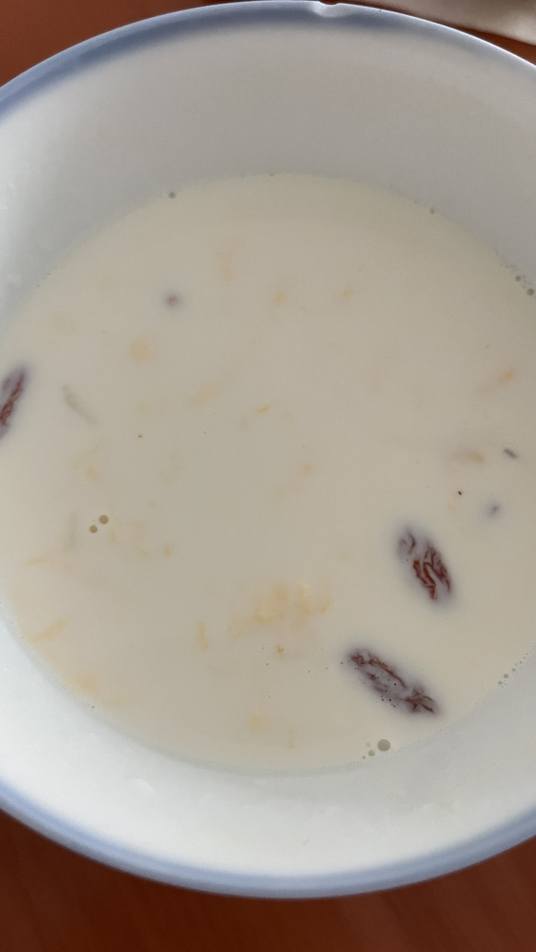 醪糟鸡蛋牛奶汤的做法