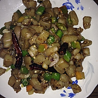 茄子炒辣椒的做法图解1